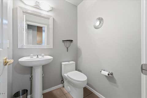 Tiny photo for 438 NW 19th ST #UNIT 5, Redmond, OR 97756 (MLS # 220227334)
