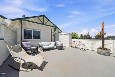 Tiny photo for 438 NW 19th ST #UNIT 5, Redmond, OR 97756 (MLS # 220227334)