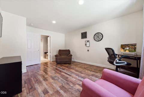 Tiny photo for 438 NW 19th ST #UNIT 5, Redmond, OR 97756 (MLS # 220227334)