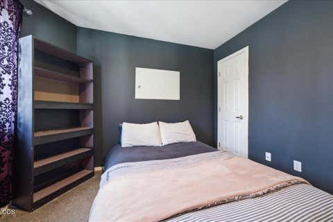 Tiny photo for 438 NW 19th ST #UNIT 5, Redmond, OR 97756 (MLS # 220227334)