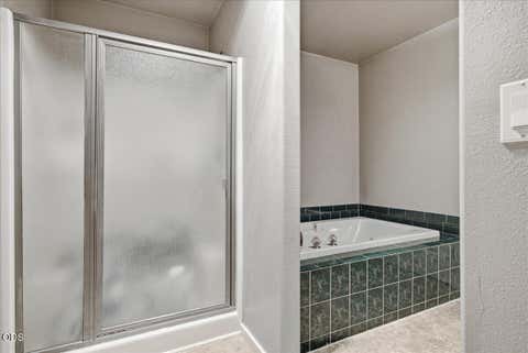Tiny photo for 438 NW 19th ST #UNIT 5, Redmond, OR 97756 (MLS # 220227334)