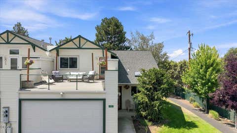 Tiny photo for 438 NW 19th ST #UNIT 5, Redmond, OR 97756 (MLS # 220227334)