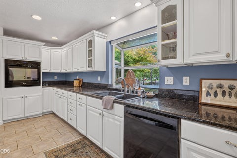Tiny photo for 1740 Southgate Way, Grants Pass, OR 97527 (MLS # 220224814)