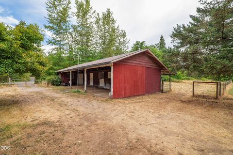 Tiny photo for 1740 Southgate Way, Grants Pass, OR 97527 (MLS # 220224814)
