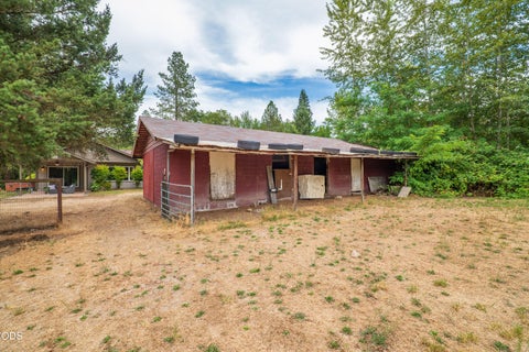Tiny photo for 1740 Southgate Way, Grants Pass, OR 97527 (MLS # 220224814)