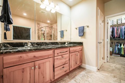 Tiny photo for 9280 Arant Road, Klamath Falls, OR 97603 (MLS # 220217702)