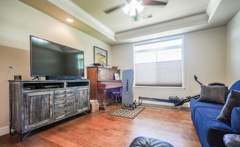 Tiny photo for 9280 Arant Road, Klamath Falls, OR 97603 (MLS # 220217702)