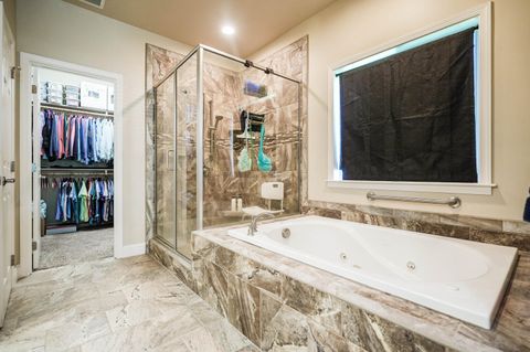 Tiny photo for 9280 Arant Road, Klamath Falls, OR 97603 (MLS # 220217702)