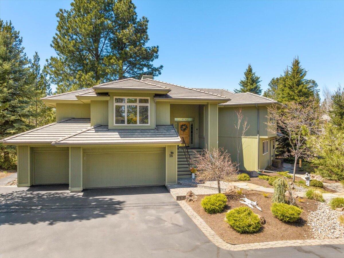 Fairway Crest Village - Residential