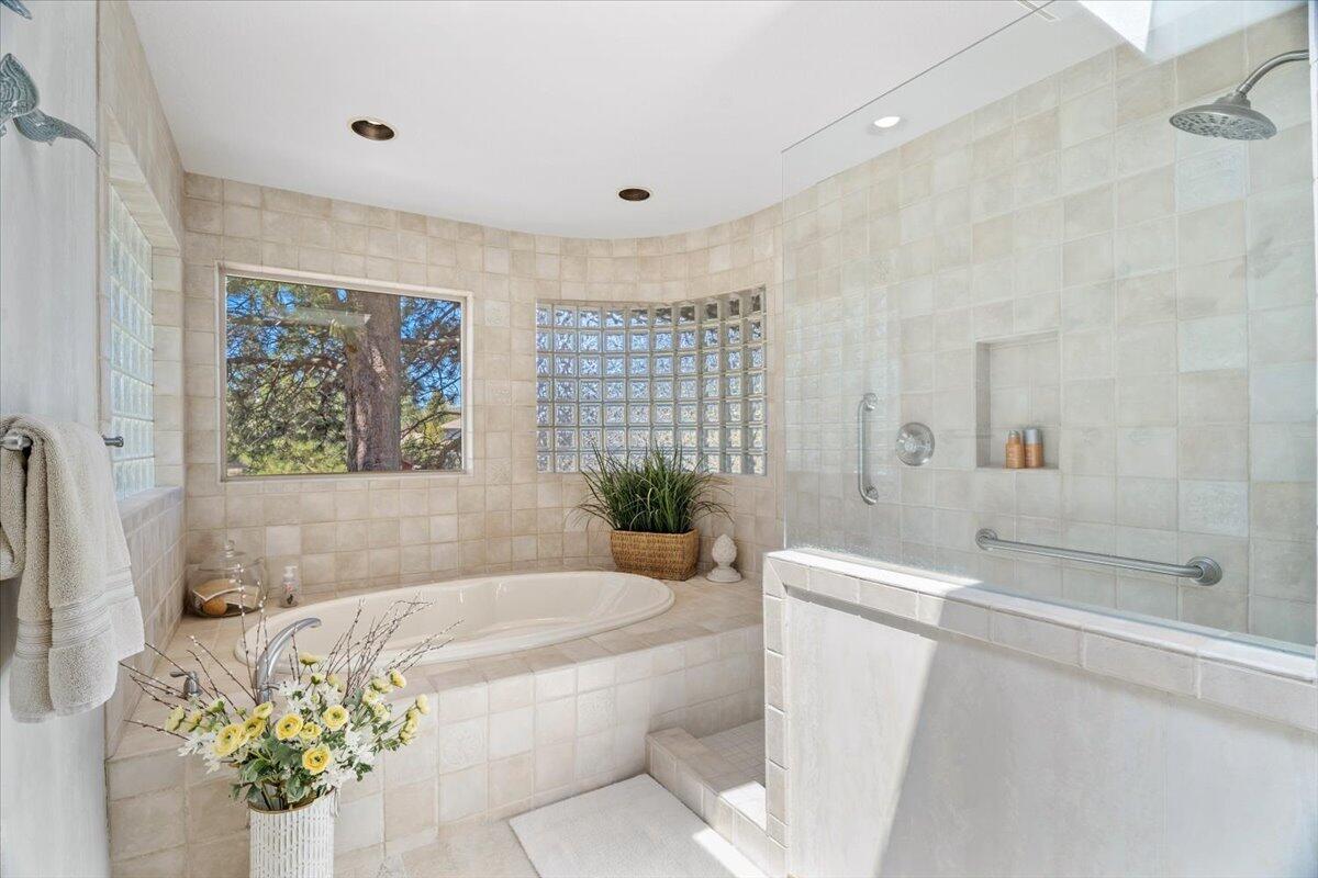 Fairway Crest Village - Residential