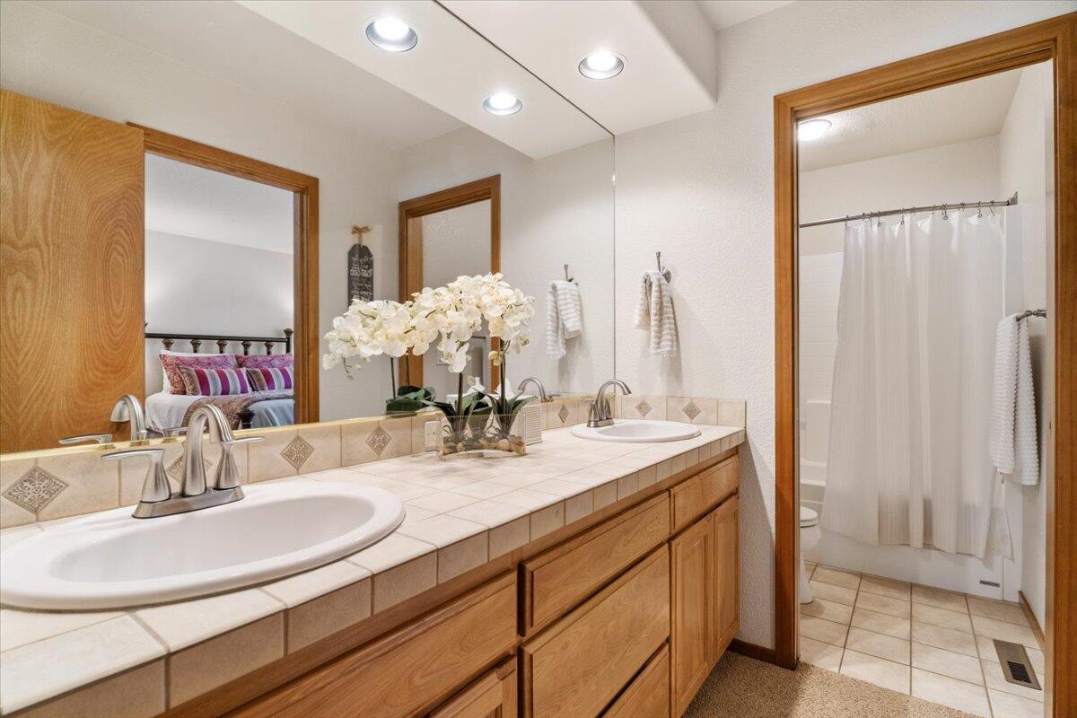 Fairway Crest Village - Residential