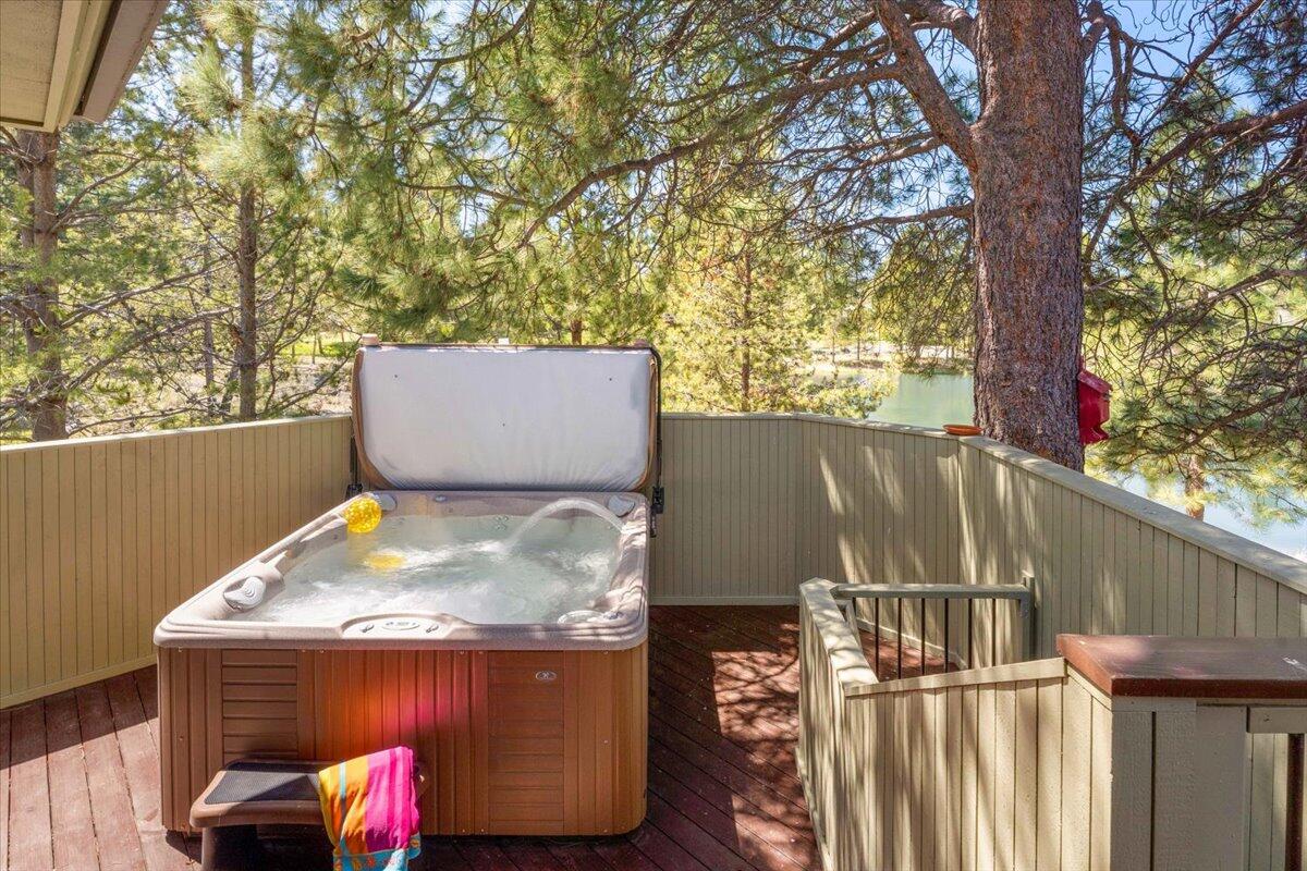 Fairway Crest Village - Residential