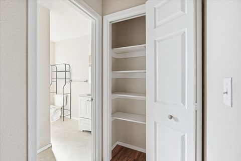 Tiny photo for 6660 Shasta Way, Klamath Falls, OR 97603 (MLS # 220215229)