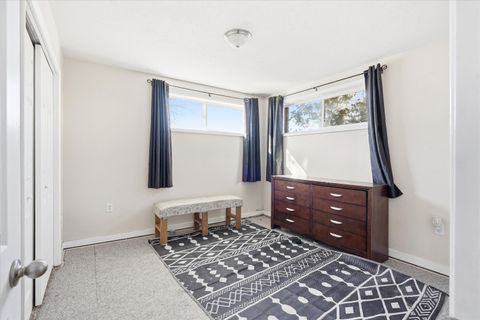 Tiny photo for 6660 Shasta Way, Klamath Falls, OR 97603 (MLS # 220215229)