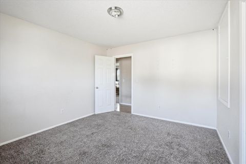 Tiny photo for 6660 Shasta Way, Klamath Falls, OR 97603 (MLS # 220215229)
