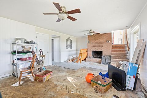 Tiny photo for 6660 Shasta Way, Klamath Falls, OR 97603 (MLS # 220215229)