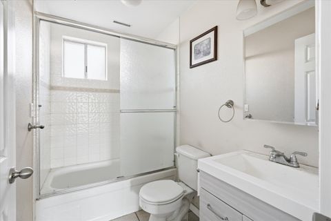 Tiny photo for 6660 Shasta Way, Klamath Falls, OR 97603 (MLS # 220215229)