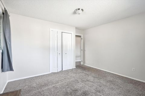 Tiny photo for 6660 Shasta Way, Klamath Falls, OR 97603 (MLS # 220215229)