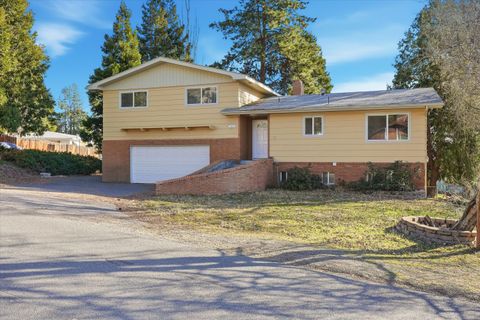 Tiny photo for 6660 Shasta Way, Klamath Falls, OR 97603 (MLS # 220215229)