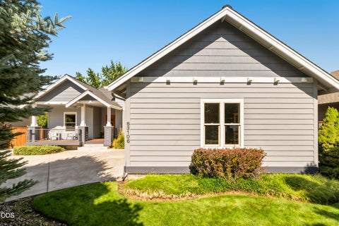 Tiny photo for 63106 Layton Avenue, Bend, OR 97701 (MLS # 220227294)