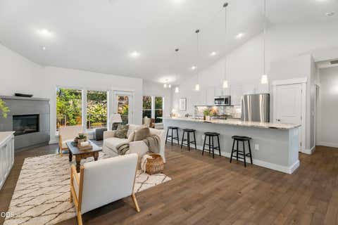 Photo of 63106 Layton Avenue, Bend, OR 97701 (MLS # 220227294)