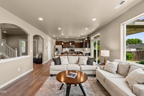 Tiny photo for 3401 Ford Drive, Medford, OR 97504 (MLS # 220224397)