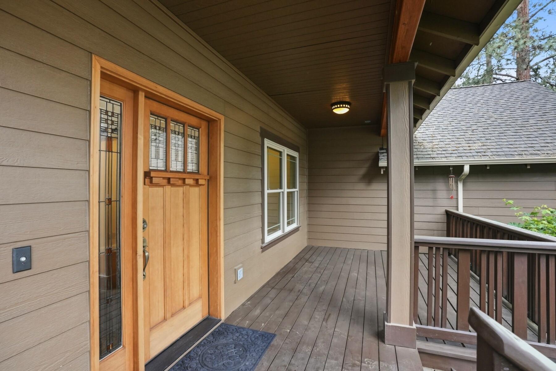 1098 NW Stannium Road