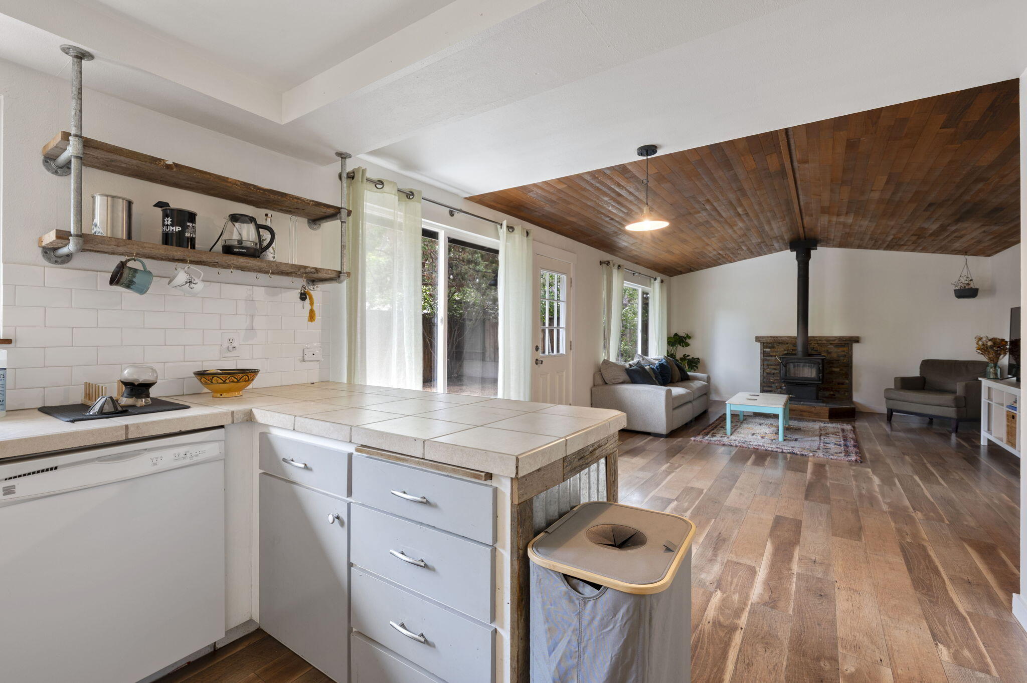 Larkspur - Residential