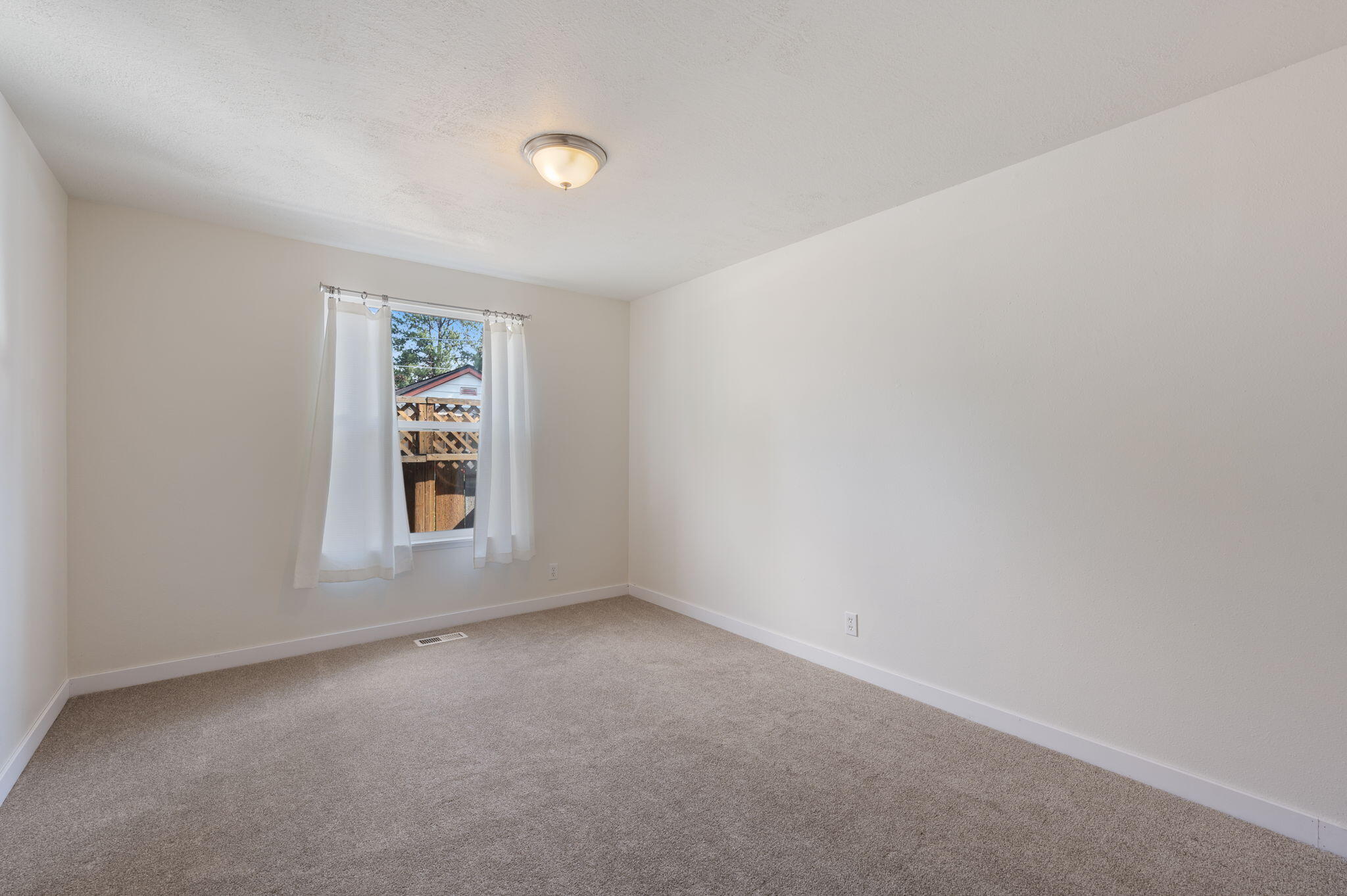 Larkspur - Residential