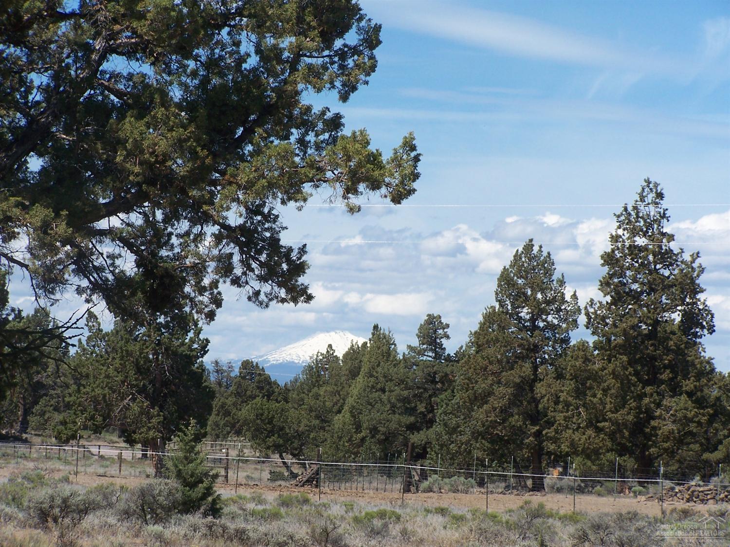 Bend Cascade View - Land