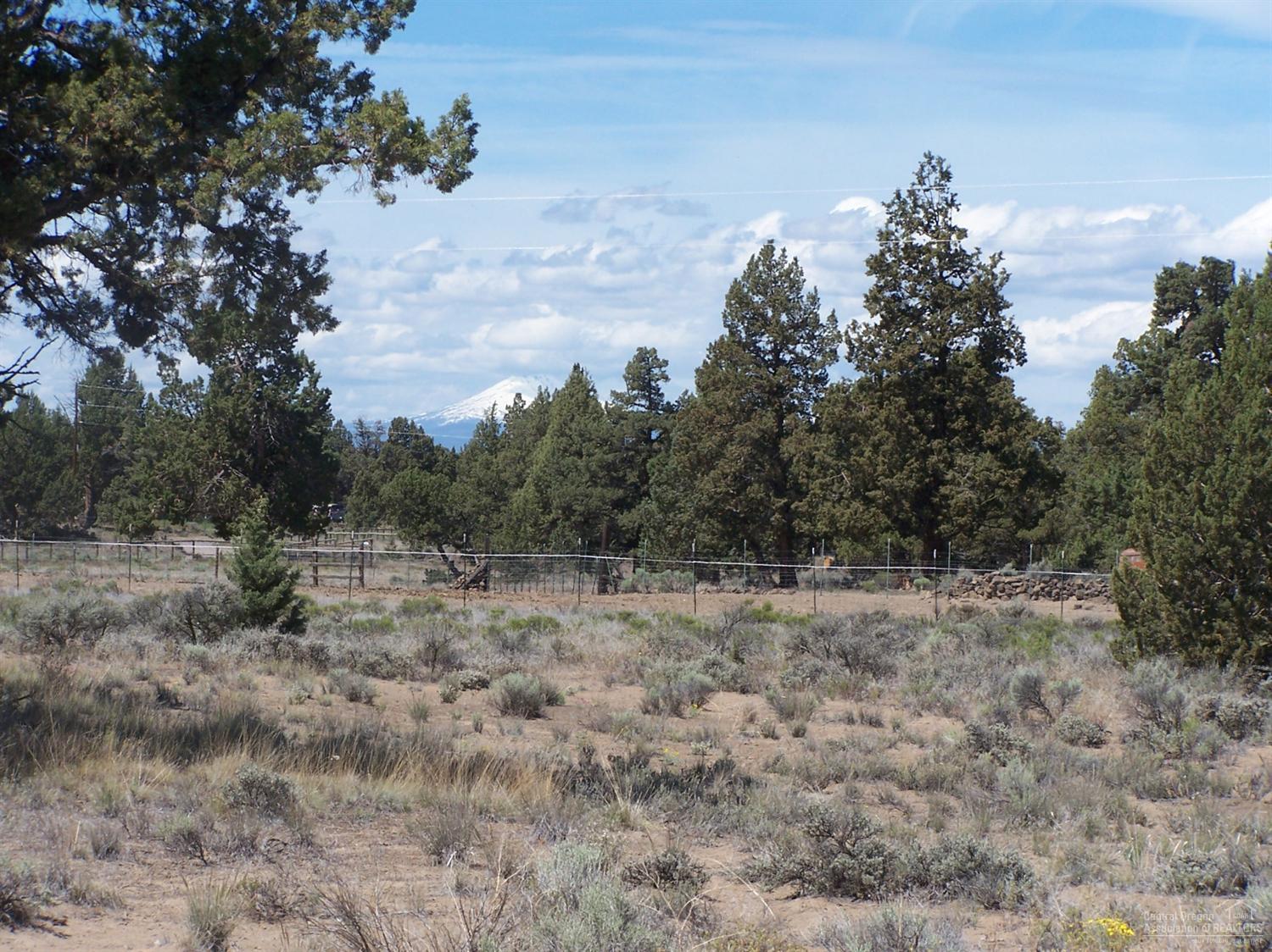 Bend Cascade View - Land