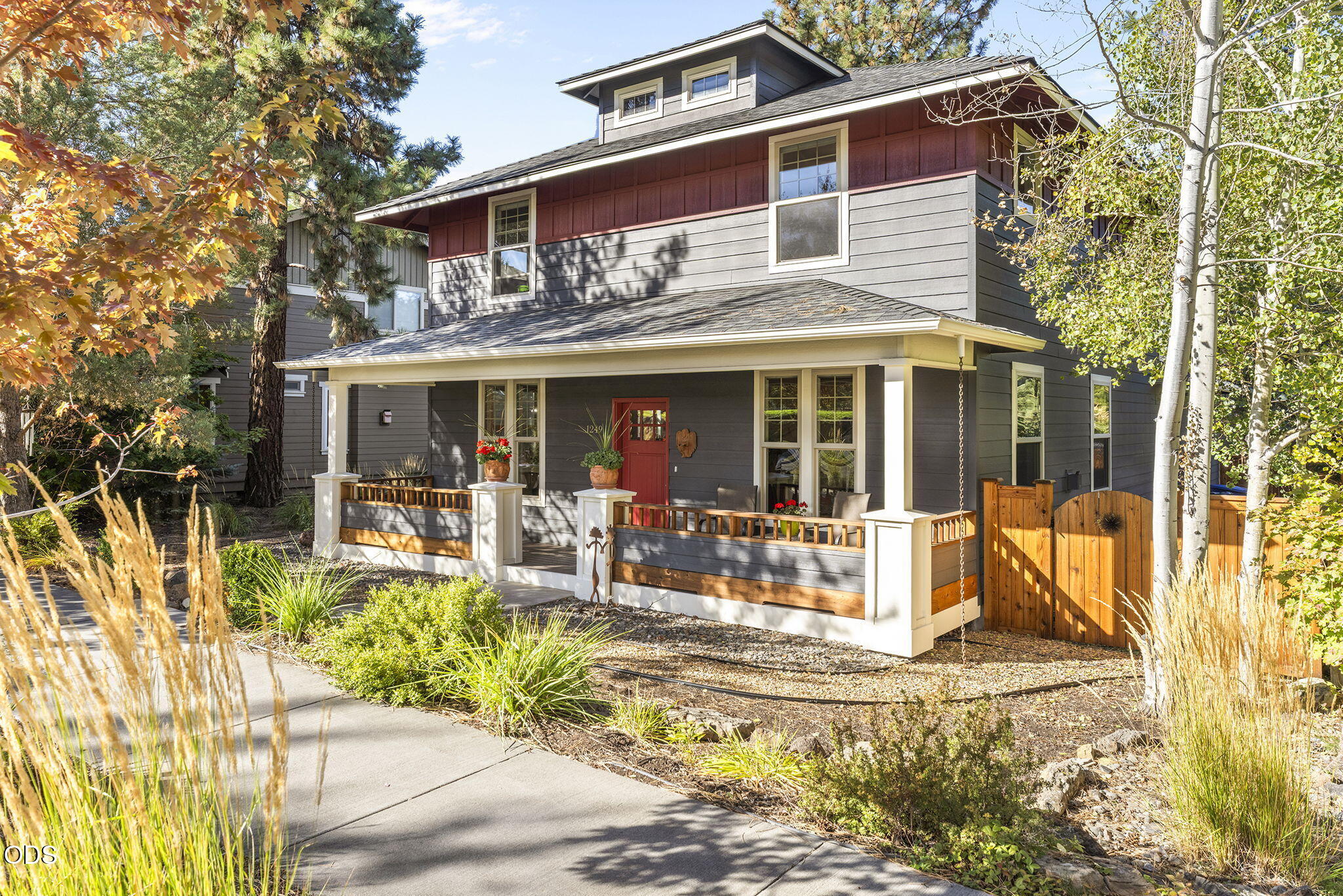 1249 NW John Fremont Street