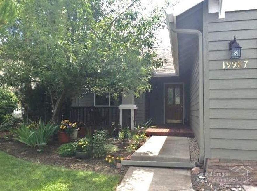 Open charming single level craftsman home in a secluded setting. Enjoy mature landscaping from the pergola covered deck. 2016 exterior paint. Enjoy the wood flooring, spacious kitchen with oak breakfast bar, tiled bathrooms and New Zealand wool carpets in bedroom.Great room with cozy gas fireplace! Quiet and tree lined streets guide you to your private and secluded front porch. Welcome home!