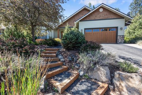 2058 NW Pinot Court Bend OR 97703