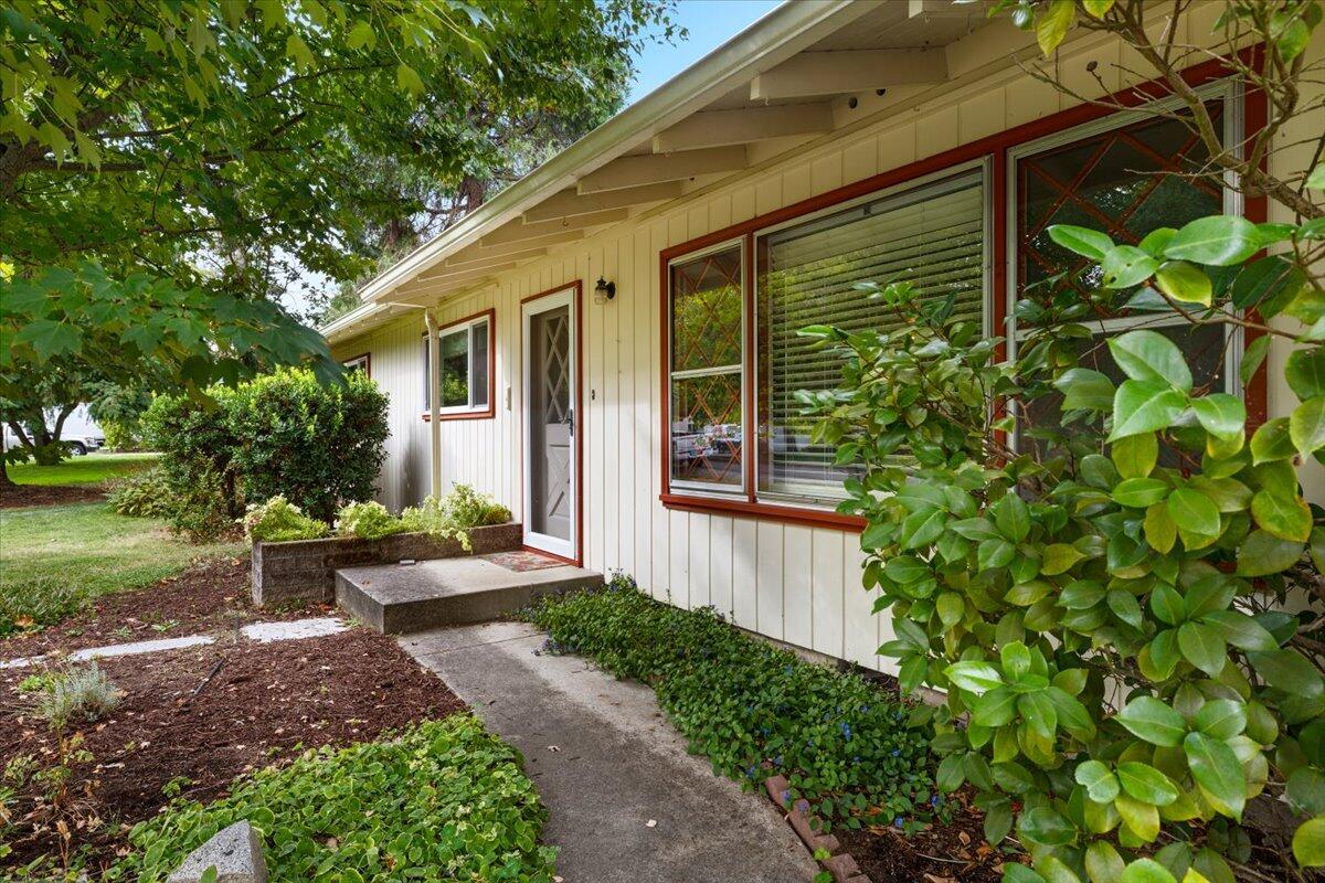 El Reina Subdivision - Residential