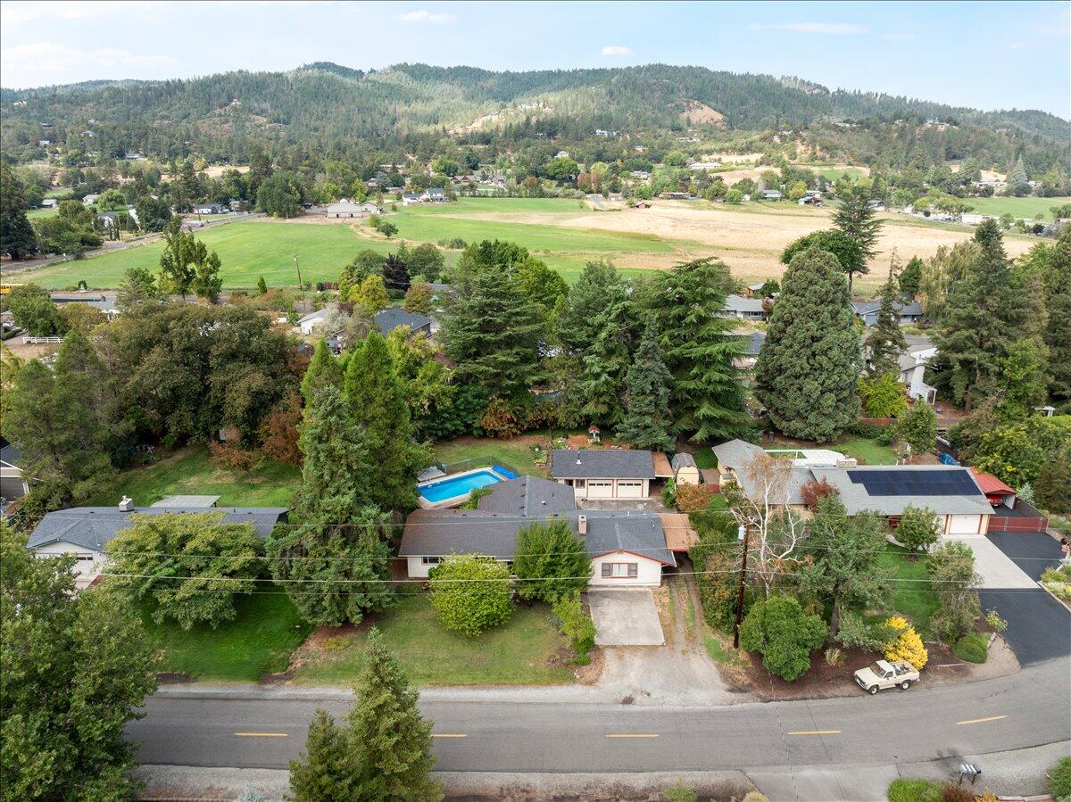 El Reina Subdivision - Residential