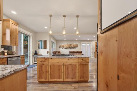 Tiny photo for 3357 SW 35th Street, Redmond, OR 97756 (MLS # 220219620)