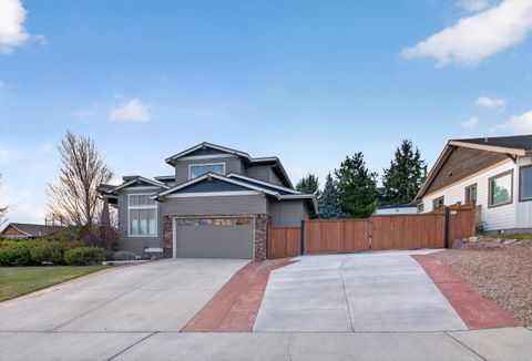 Tiny photo for 3357 SW 35th Street, Redmond, OR 97756 (MLS # 220219620)