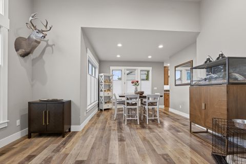 Tiny photo for 3357 SW 35th Street, Redmond, OR 97756 (MLS # 220219620)