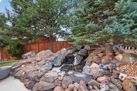 Tiny photo for 3357 SW 35th Street, Redmond, OR 97756 (MLS # 220219620)