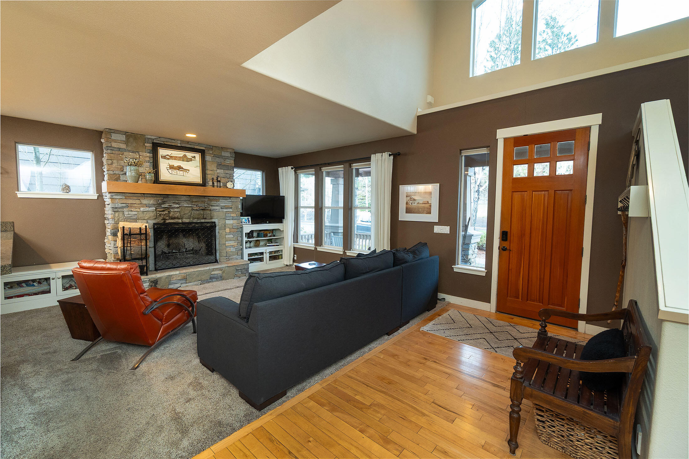 319 NW Flagline Drive