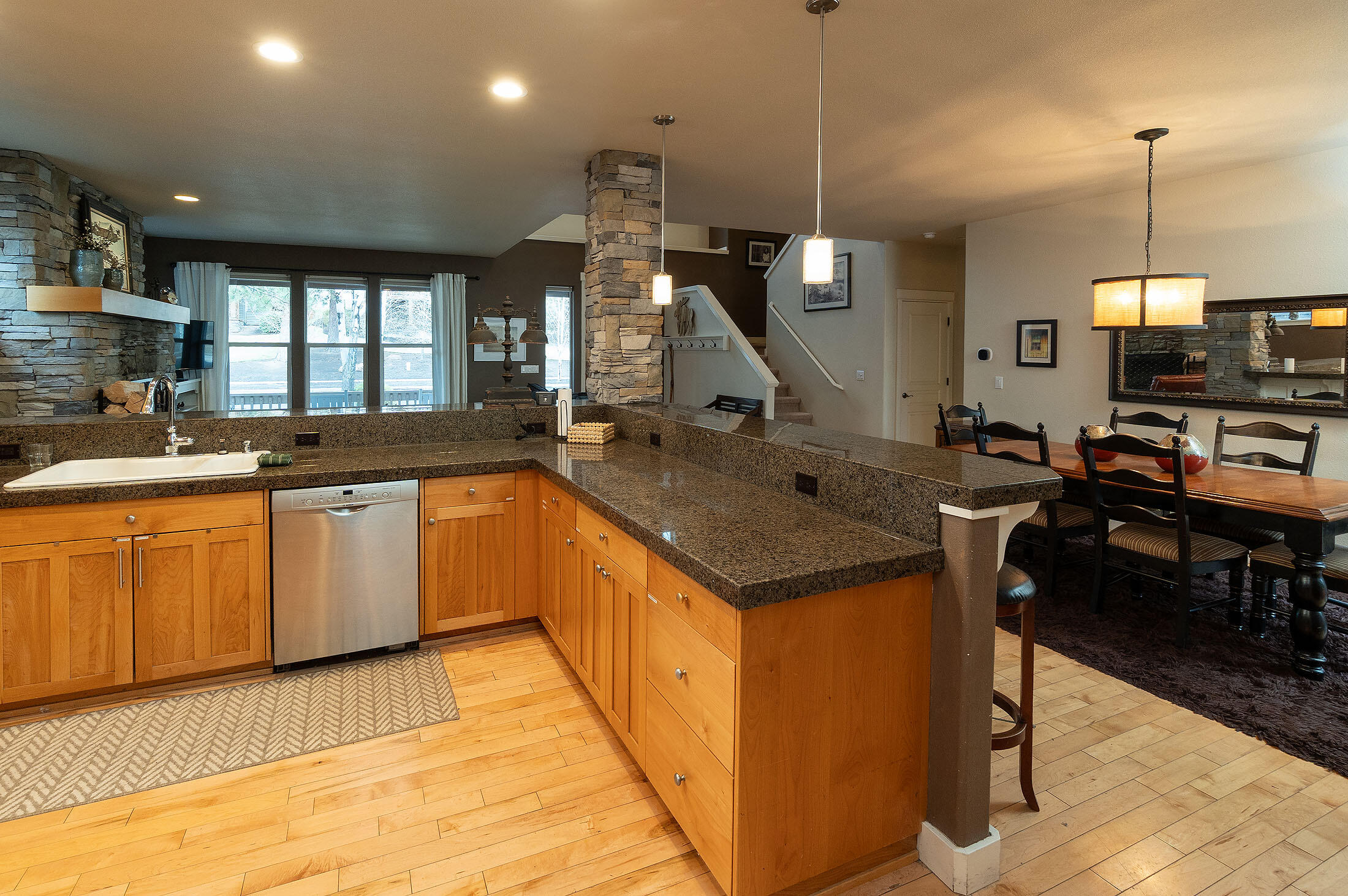 Skyliner Summit - Residential