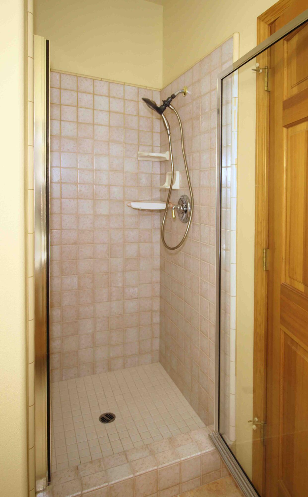 Oak Tree - Residential