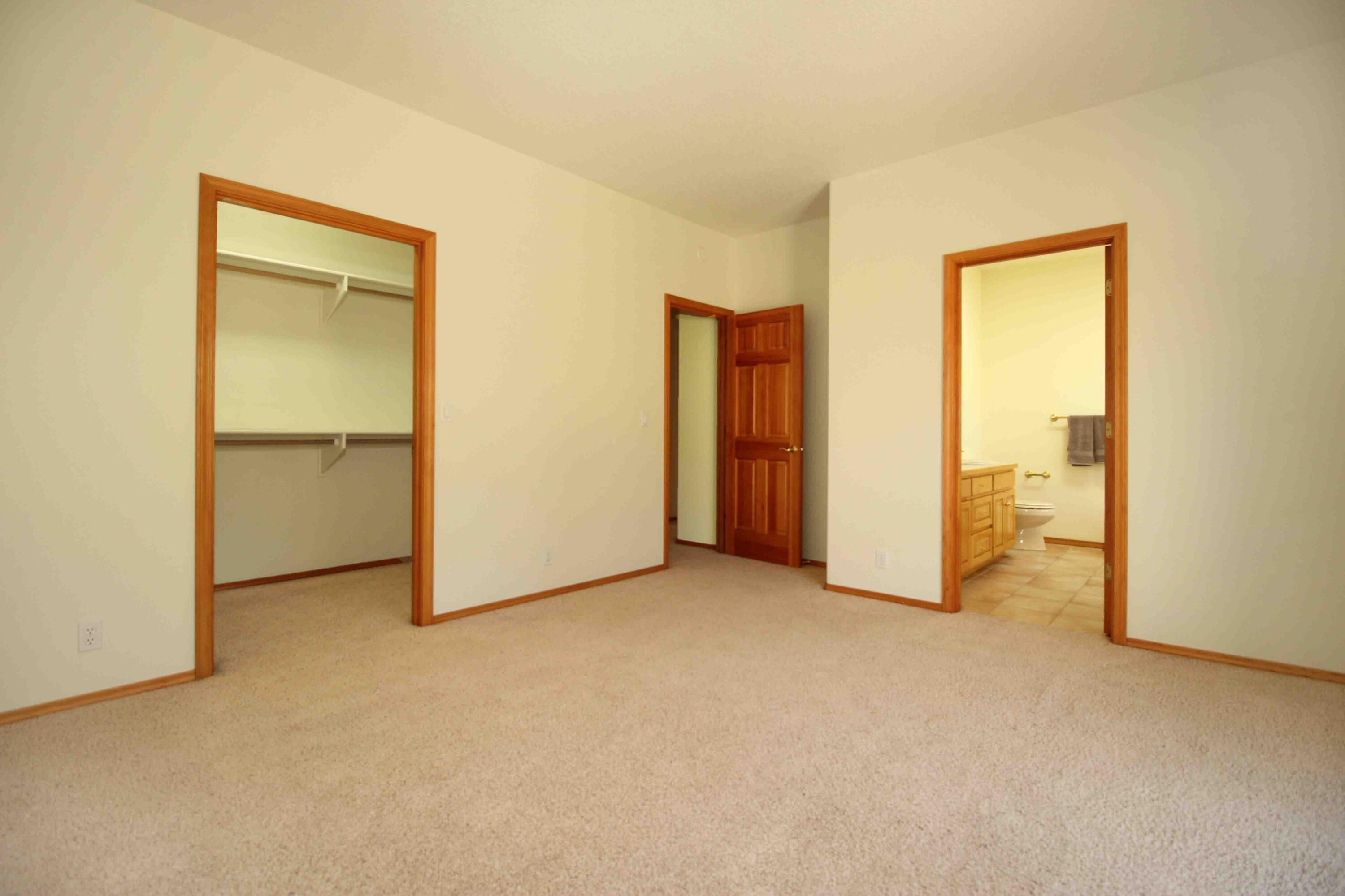 Oak Tree - Residential