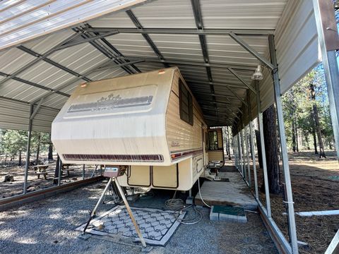 Tiny photo for 52880 Sunrise Boulevard, La Pine, OR 97739 (MLS # 220210279)