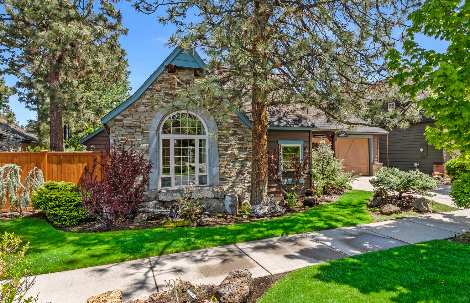 Mtn River Estates - Residential