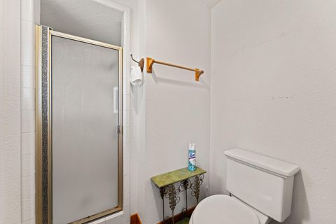 Tiny photo for 274 Parkhill Place, Grants Pass, OR 97527 (MLS # 220217644)