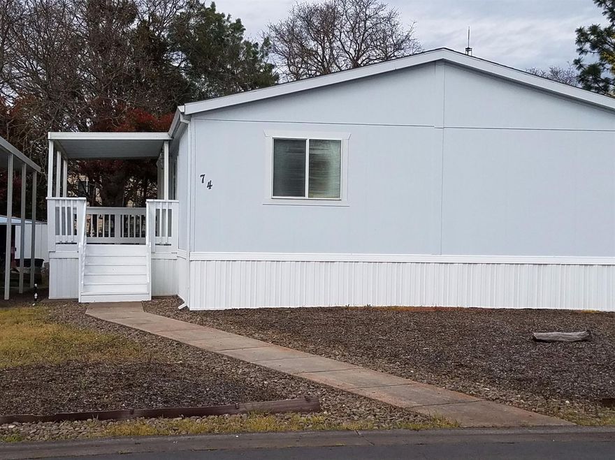 Beautiful 2003 Palm Harbor home in Central Point. Extremely well maintained, 1080 sf, open floor plan. Home includes kitchen appliances, washer/dryer. Good size backyard, enclosed and storage shed. Quiet neighborhood, off the beaten path.