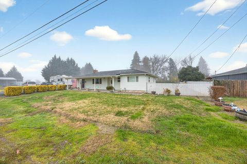 Tiny photo for 709 Lawnsdale Road, Medford, OR 97504 (MLS # 220212734)