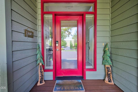 Tiny photo for 993 Golden Pheasant Drive, Redmond, OR 97756 (MLS # 220224065)